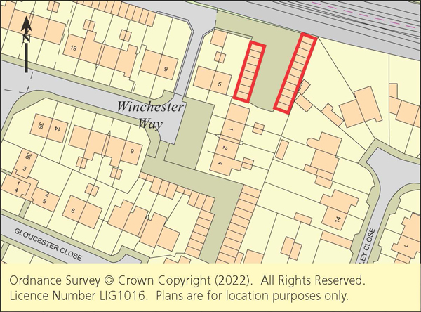 Lot: 85 - NINETEEN GARAGES IN RESIDENTIAL AREA -